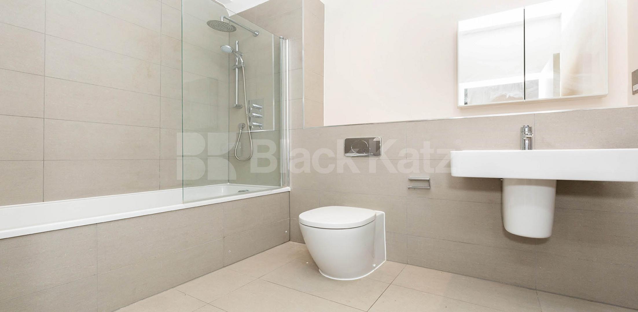 			NEWLY RENOVATED 2 BED, 2 Bedroom, 1 bath, 1 reception Apartment			 GROVE HOUSE-TUDOR ROAD, HACKNEY-BETHNAL GREEN-LONDON FIELDS